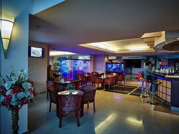 Hotel Bar